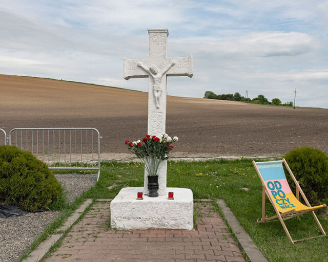 Fotografia krzyża-kapliczki